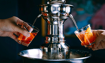Hong Kong bar crawl: people, cocktails, stories